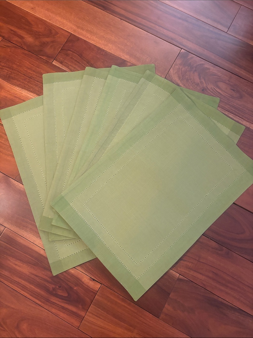 Set of 6 Chartreuse Linen Placemats 19.5" x 13.25"